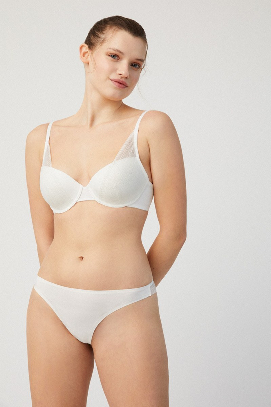 19672 Трусы бразильяно