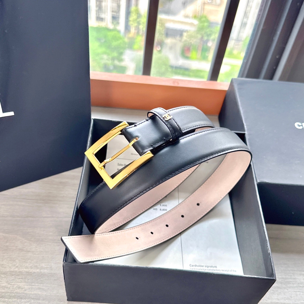 Ремень из гладкой телячьей кожи