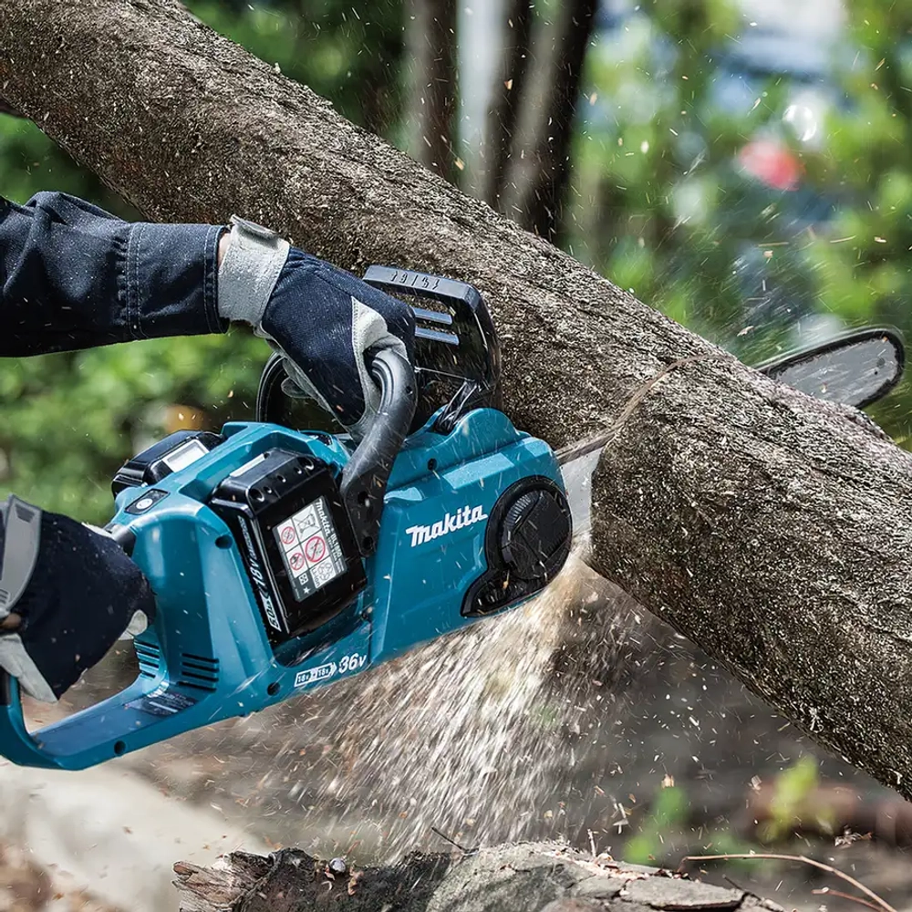 Аккумуляторная цепная пила Makita DUC353Z