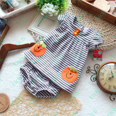 Костюм из платья и трусиков в полоску с аппликациями тыкв