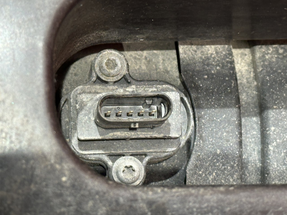 Корпус воздушного фильтра 2017г