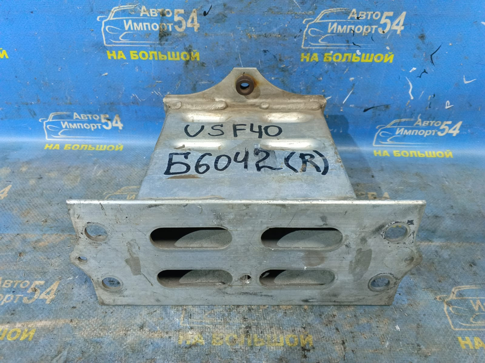 Усилитель переднего бампера LEXUS LS460 2006-2009