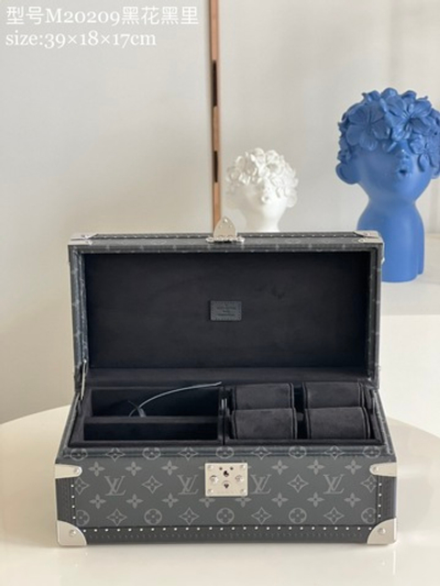 Louis Vuitton Coffret Accessoires