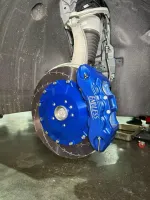 Усиленная тормозная система для заводских R22 дисков ZEEKR 9X Зикр тормоза тормозные диски колодки суппорт