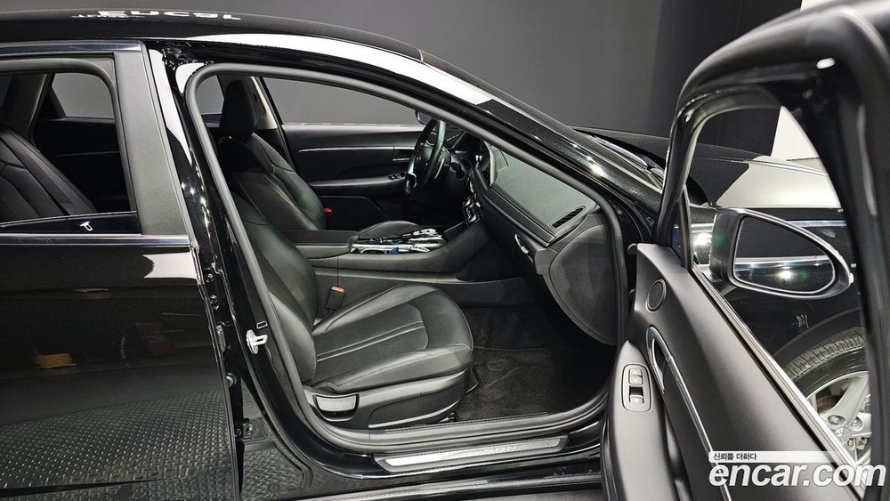 Hyundai Sonata (DN8) 2.0 (03.2020)
