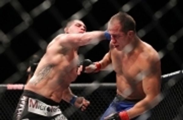Velasquez vs Dos Santos