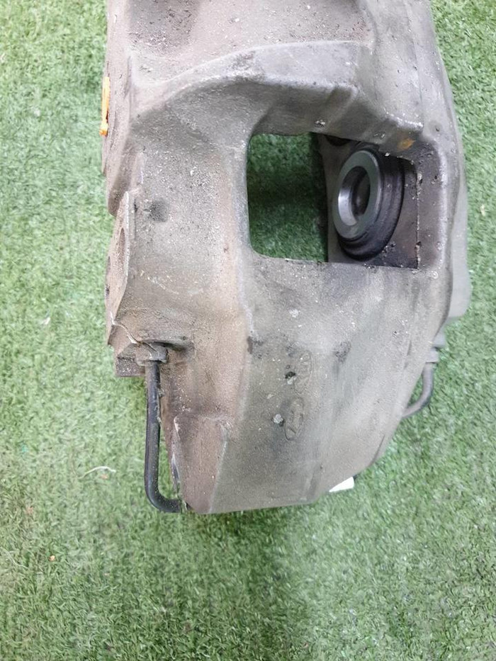 Суппорт тормозной передний правый Genesis GV80 (2020-н.в.)