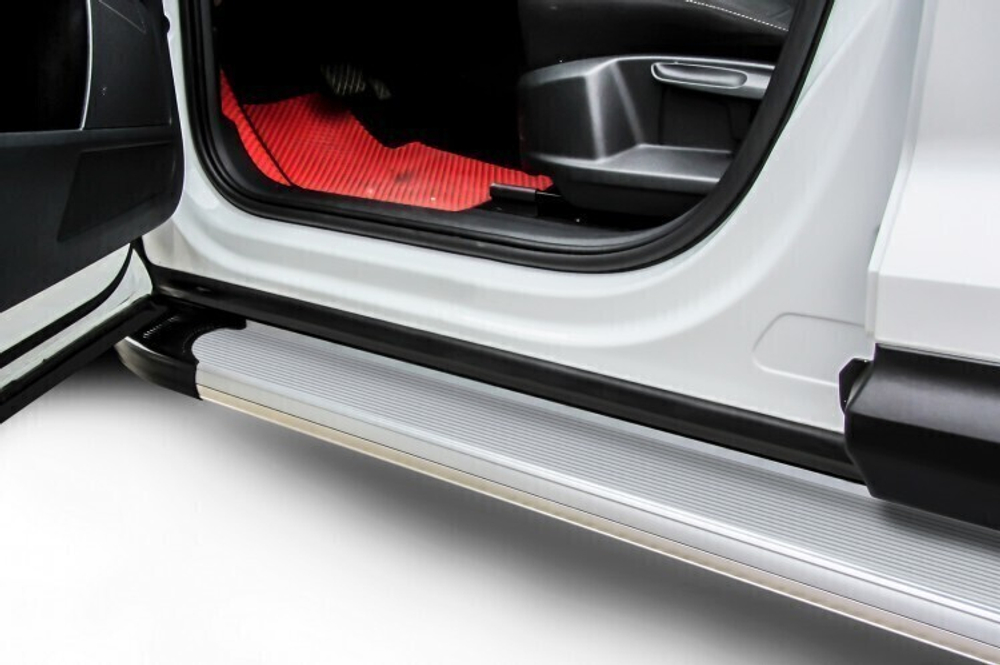 Пороги алюминиевые Suzuki Grand Vitara (2012-2015) Optima серебристые