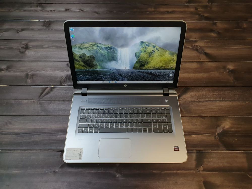 Ноутбук HP 17-g063ur