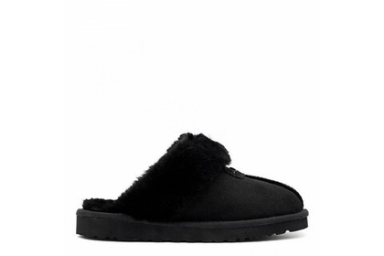 UGG Slippers Scufette Black