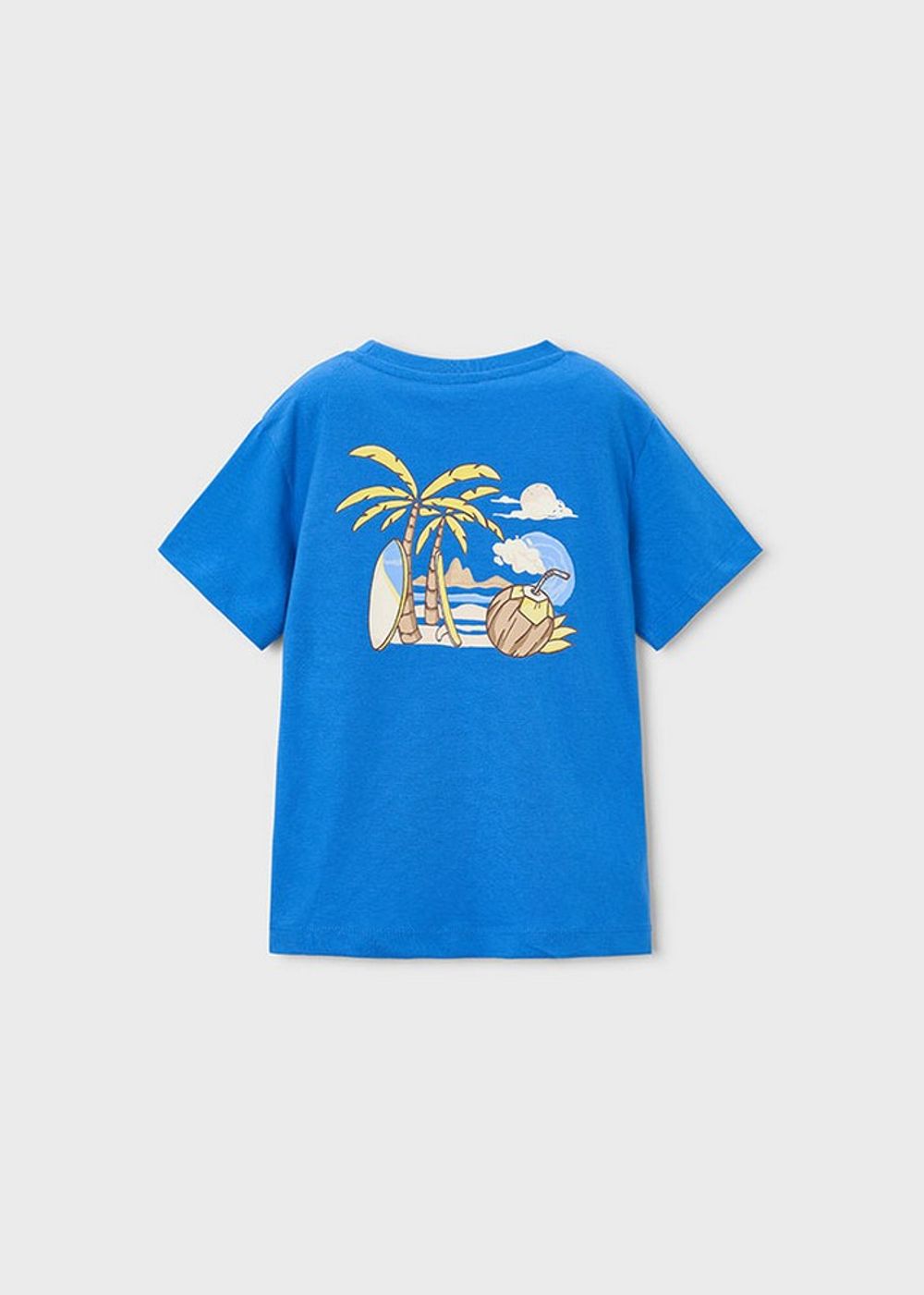 две футболки