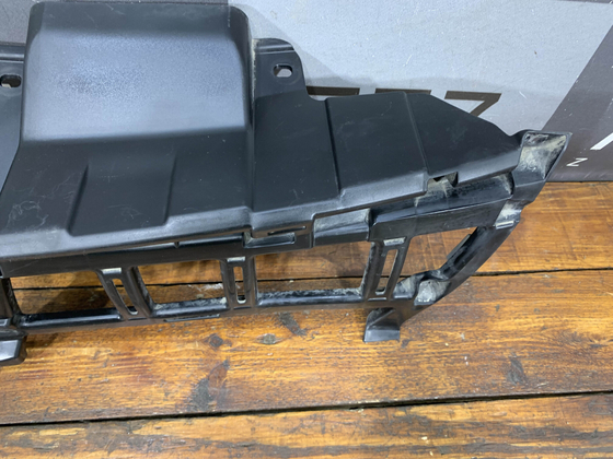 Кожух замка капота Suzuki Vitara 2 14-18 Б/У Оригинал 7212154P00