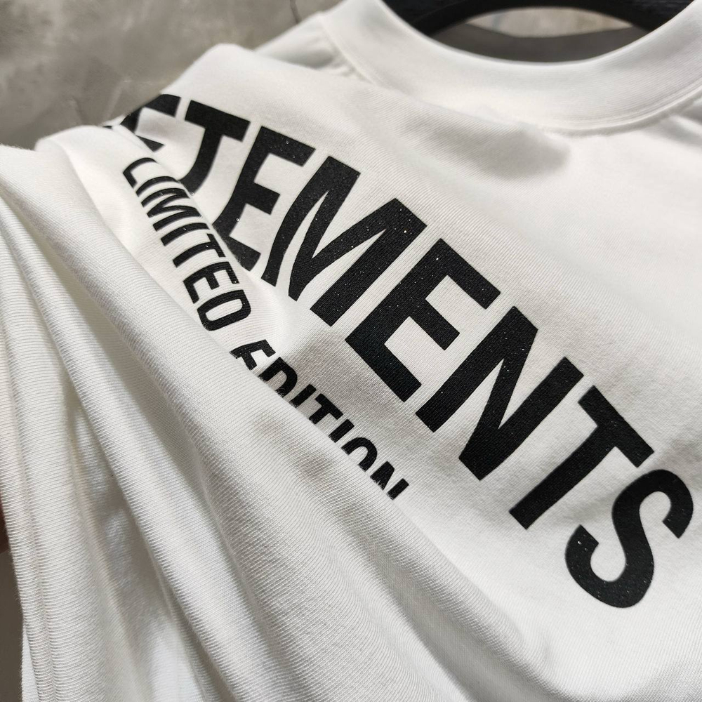 Футболка Vetements