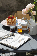 Стол пластиковый обеденный Spritz + Spritz Mini