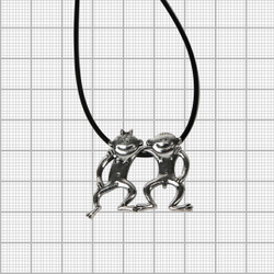 "Сюнти"  подвеска в серебряном покрытии из коллекции "Ералаш" от Jenavi с замком карабин