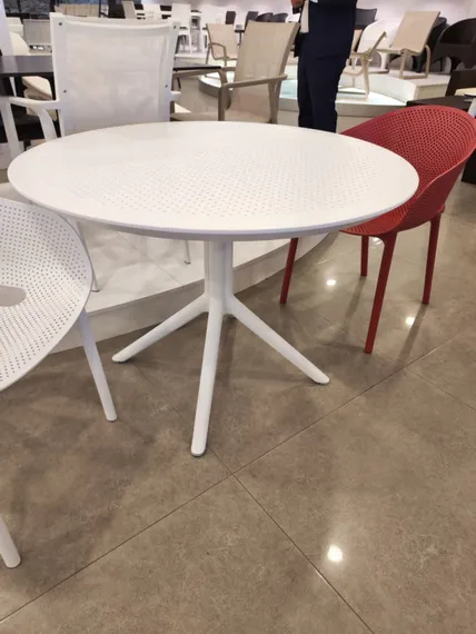 Стул пластиковый Sky Pro марсала