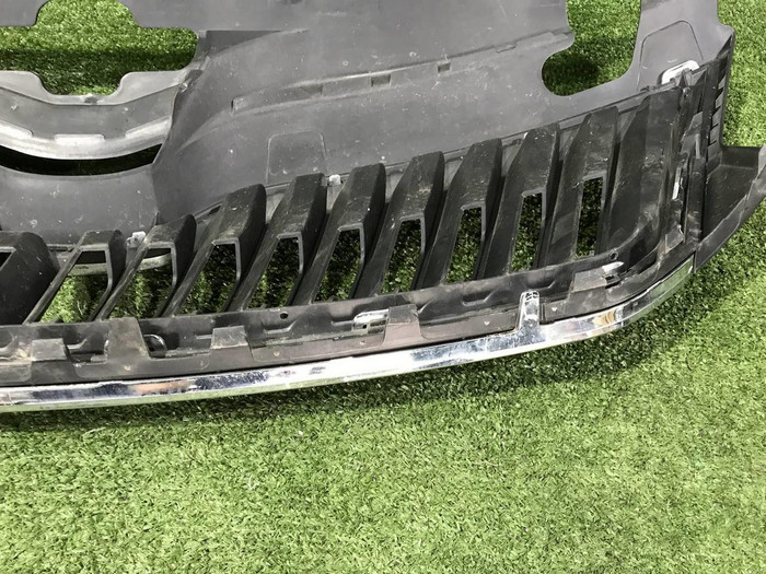 Решетка радиатора Skoda Rapid 1 (2012-2020)