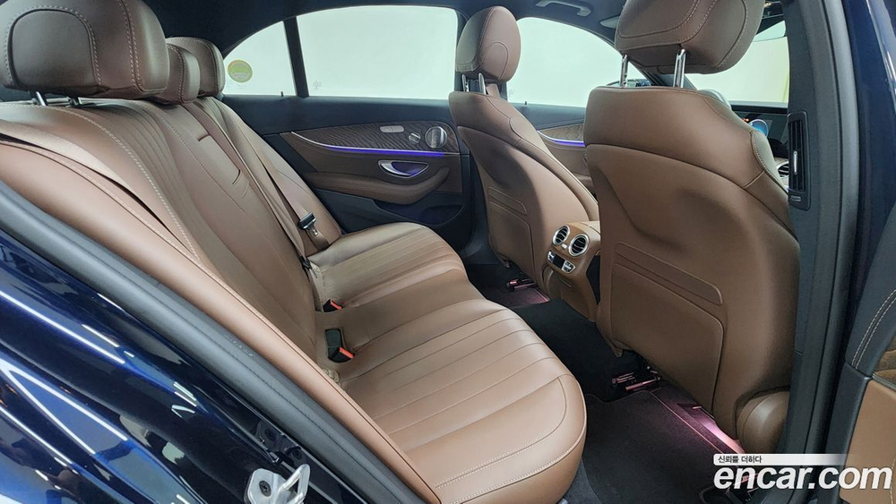 Mercedes-Benz E-Class W213 E300e 4MATIC Exclusive (12.2022)