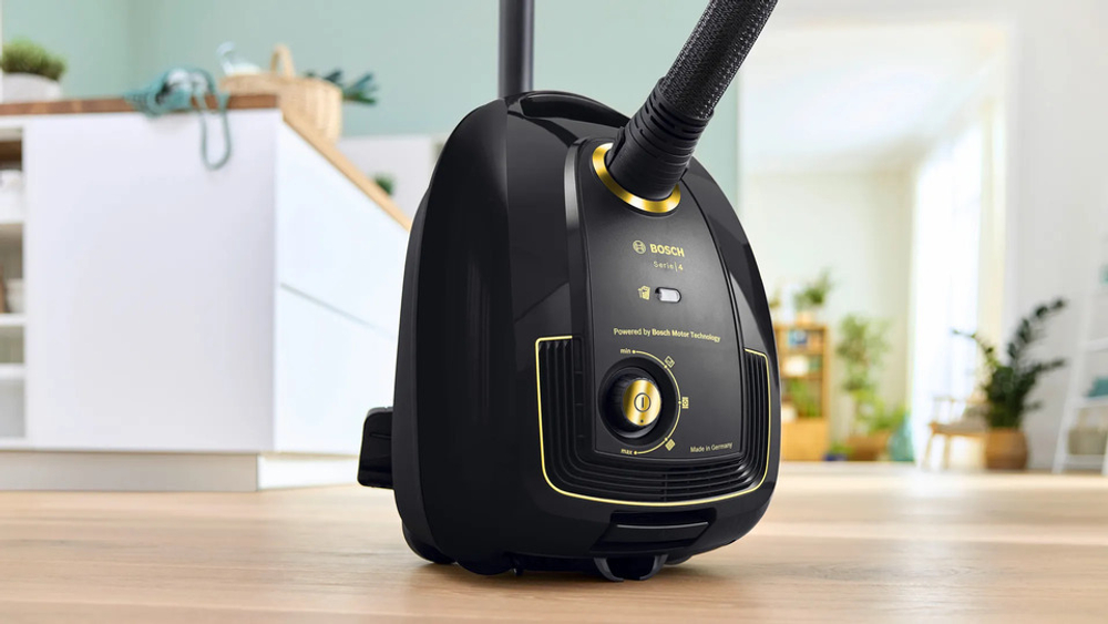 Пылесос Bosch BGL38GOLD