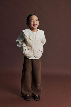 ZARA ФУТБОЛКА С ВЫШИТЫМ ВОРОТНИКОМ, ЭКРЮ