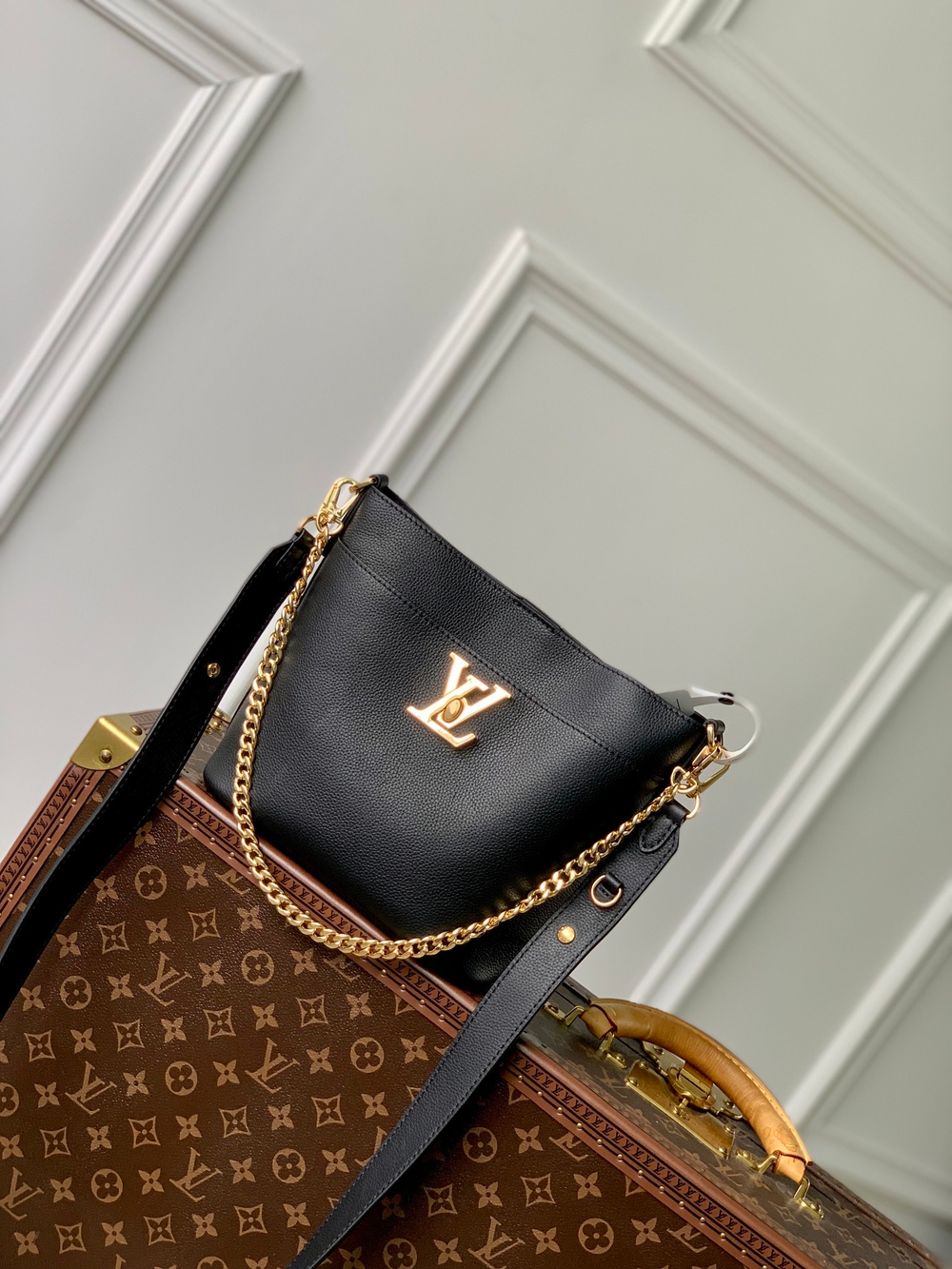 Louis Vuitton Lock and Walk
