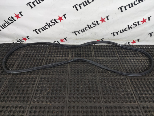 Уплотнитель двери 2023г