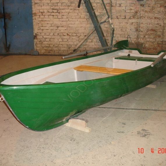 Лодка пластиковая СЛК-400