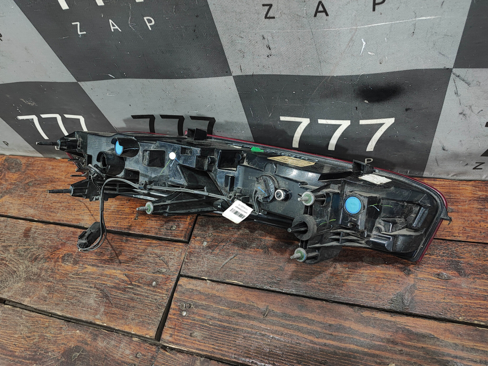 Фонарь задний правый Chevrolet Camaro 6 15-18 Б/У Оригинал 84136773