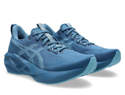 Кроссовки для бега мужские Asics Novablast 5 M Blue