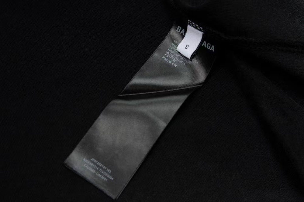 Футболка Balenciaga