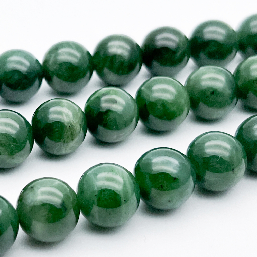 Нефрит бусины, диаметр около 11,7-12,1 мм, цена за набор 4 шт (1/8 нити)