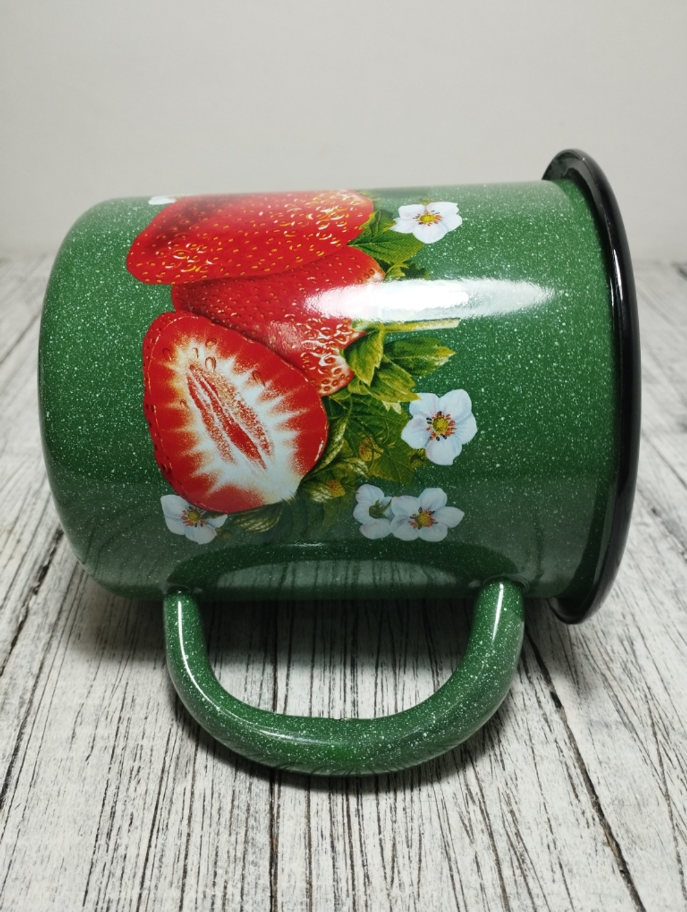 Кружка 1,0л с рисунком Клубника садовая изум. (12шт) 1с3с