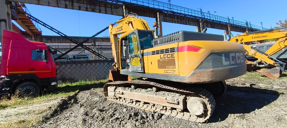 LGCE E6300 Экскаватор E6300F (Дизельный, 7,1 л, 231 л.с., АТ)