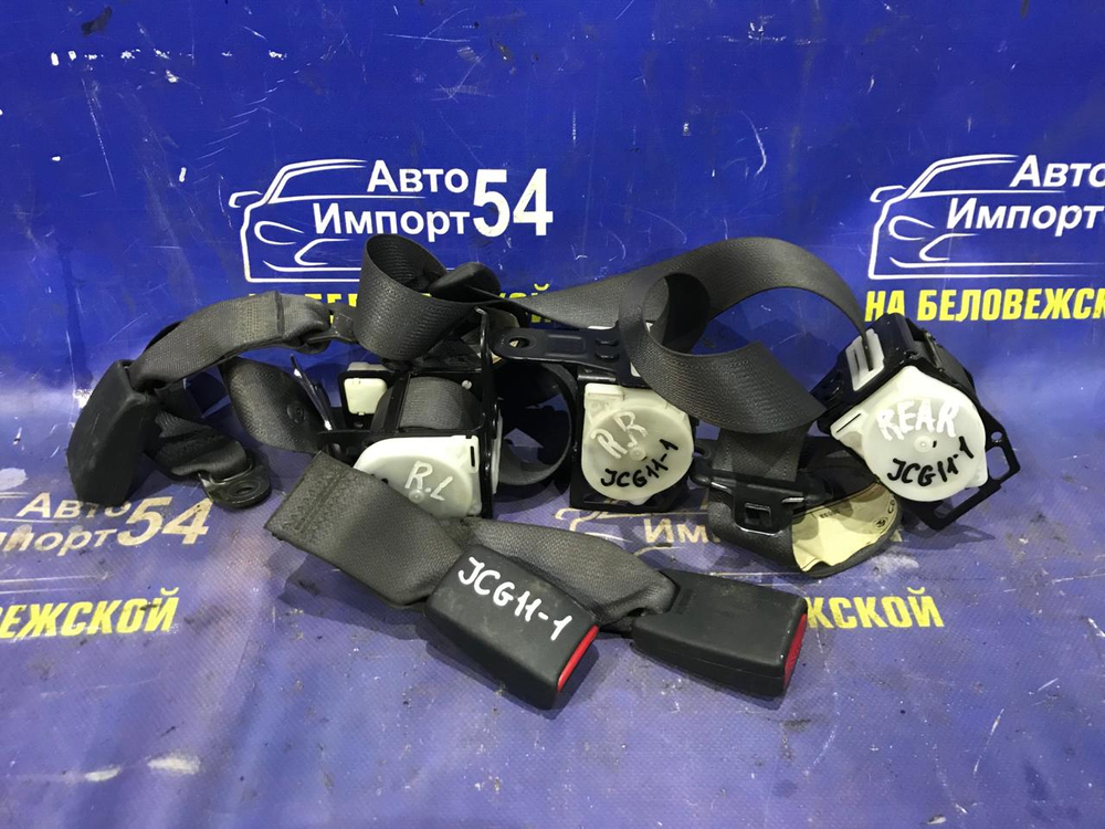 Ремни безопасности задние TOYOTA BREVIS 2001