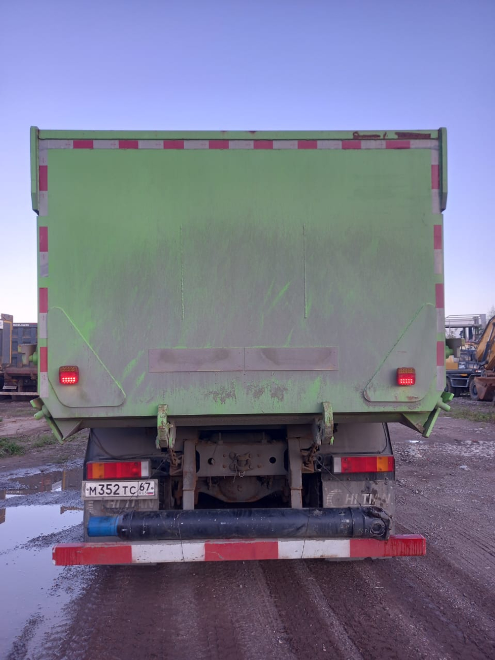 DongFeng EQ* 8x4 Самосвал EQ3310A20 (Дизельный, 10.8 л, 466 л.с. МТ)