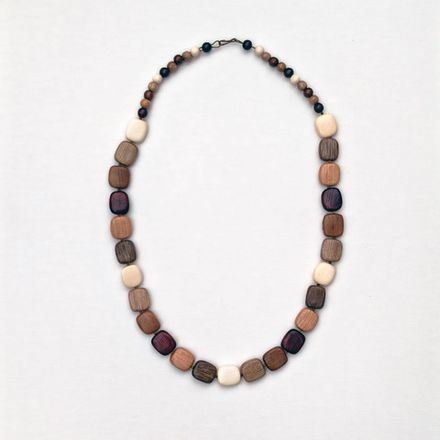 Деревянные бусы "Камушки"