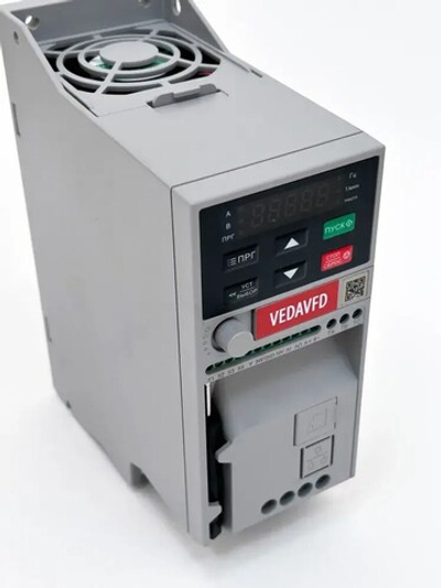 Преобразователь частоты VEDA Drive VF-51 2,2 кВт (380В,3 фазы)