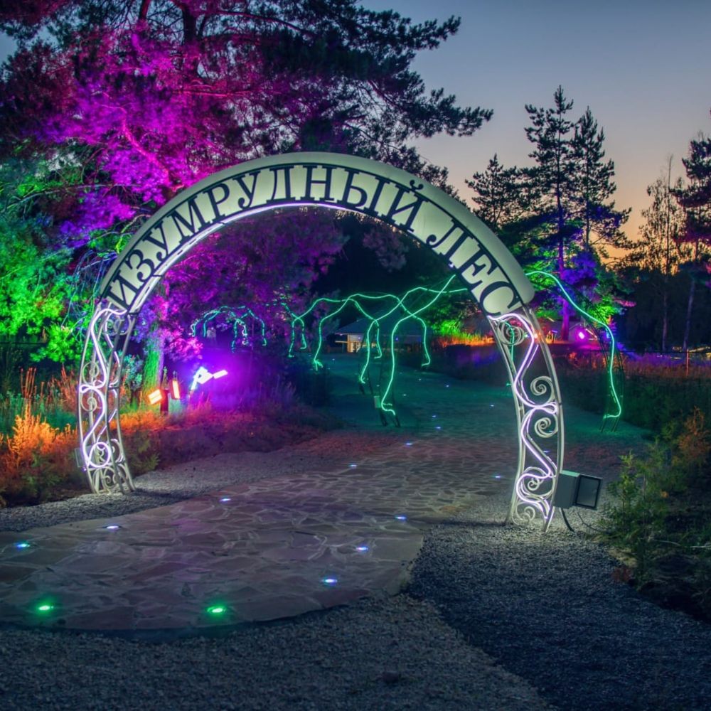 ULS-N21-2835-120LED-m-8mm-IP67-220V-8W-m-50M-GREEN Светодиодная гибкая герметичная лента. NEON. Бобина 50 м. Зеленый свет. TM Uniel.