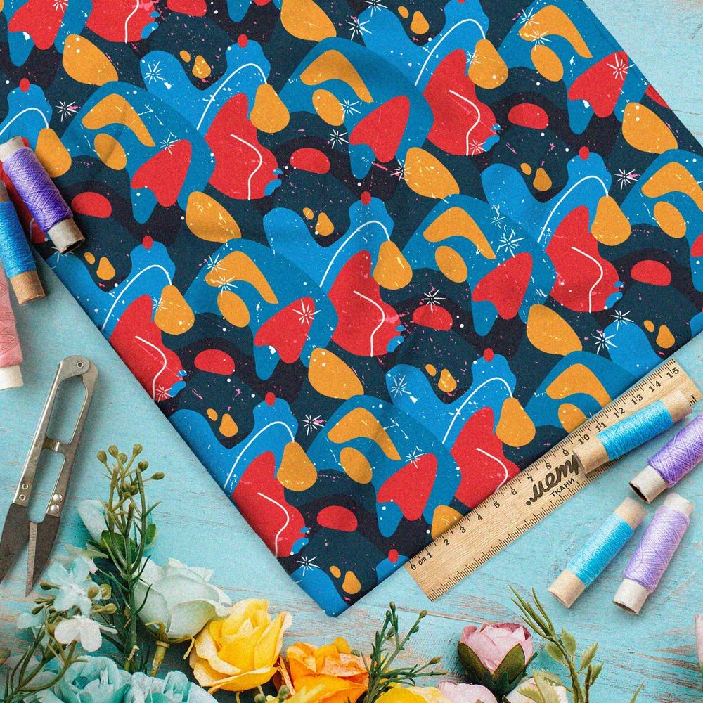 Ткань блэкаут контрастные узоры на чёрном фоне