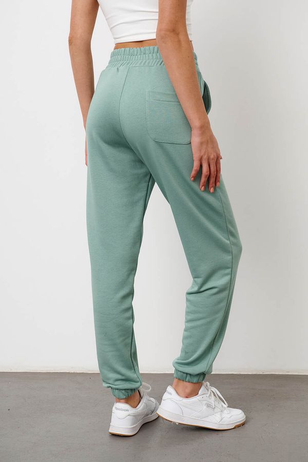 Свободные джоггеры без начеса в цвете холодная мята