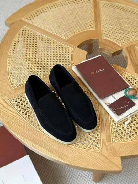 Лоферы Loro Piana Summer Walk с мехом