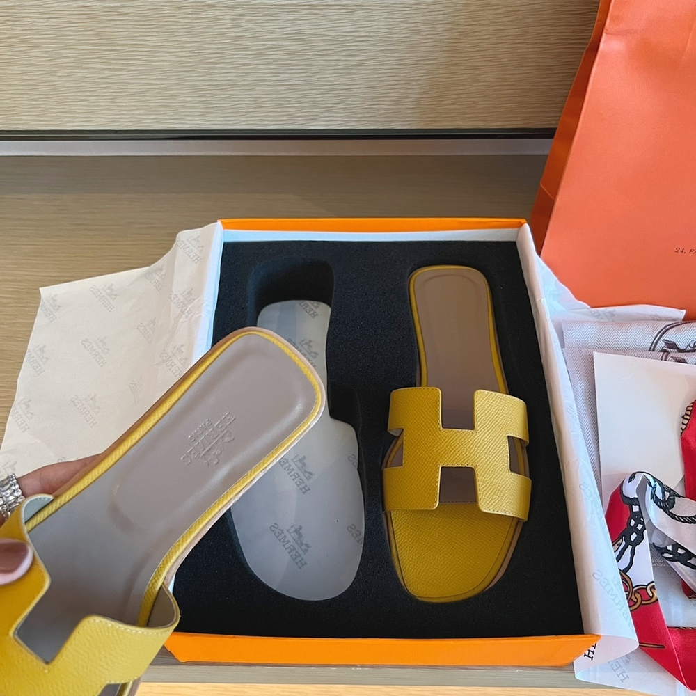 Hermes Oran Sandal