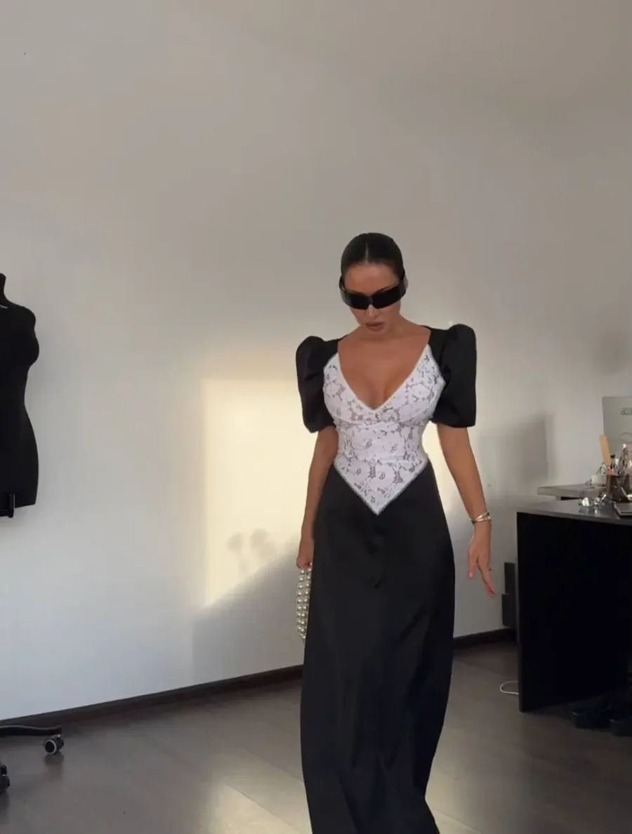 Платье "Who is she", Черно-белый