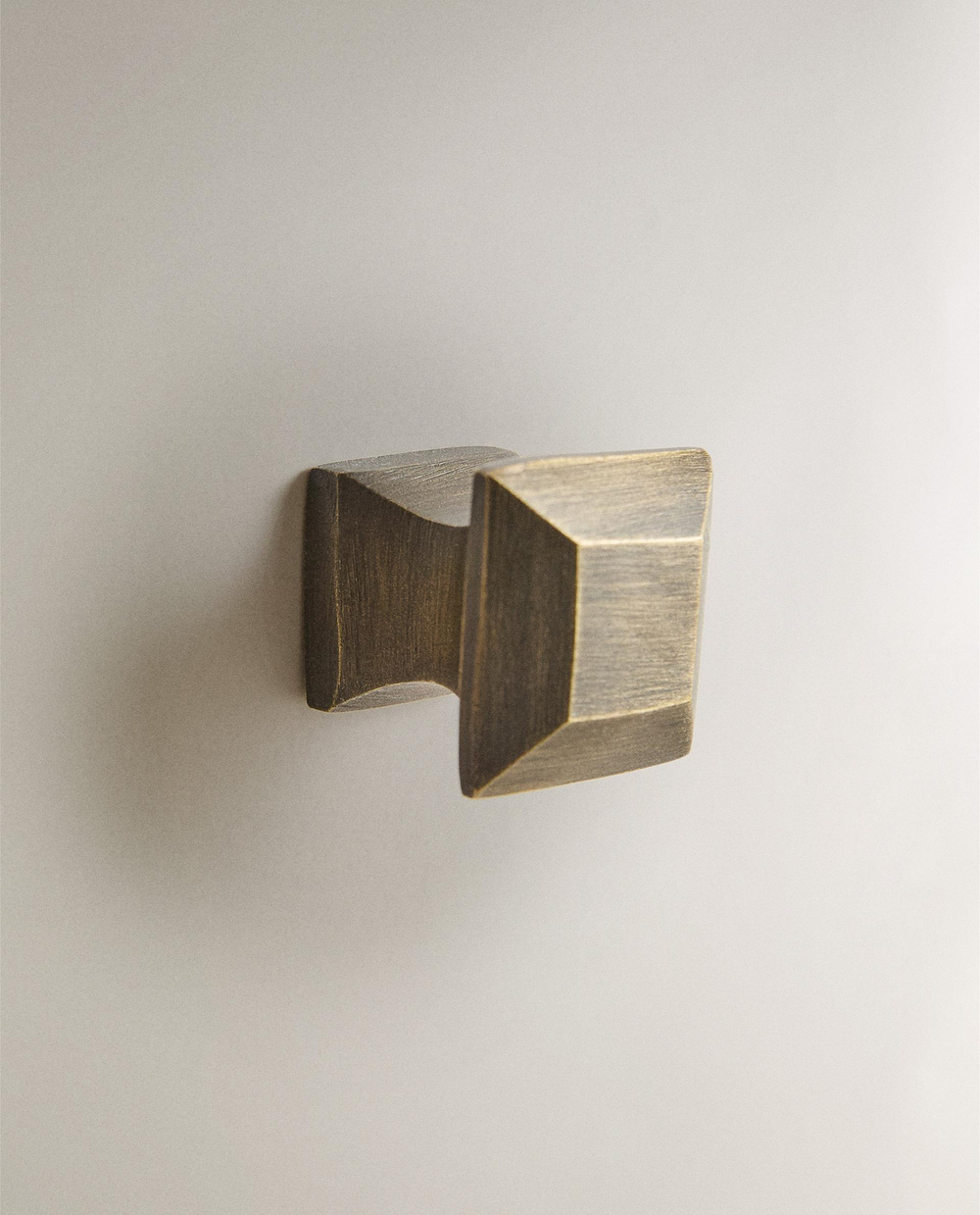 Мебельная ручка Zara Home, 2.5х2.5х3 см, 1300/555