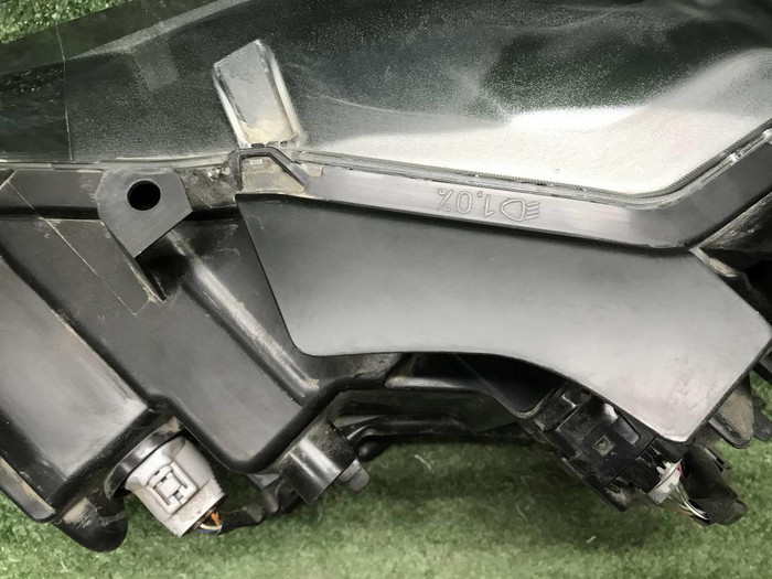 Фара правая Mazda CX-5 2 (2021-н.в.) LED