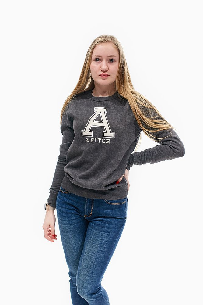 Свитшот женский серый A&amp;F