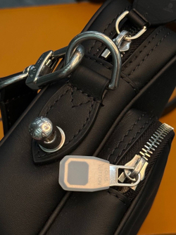 Сумка через плечо Louis Vuitton Nil