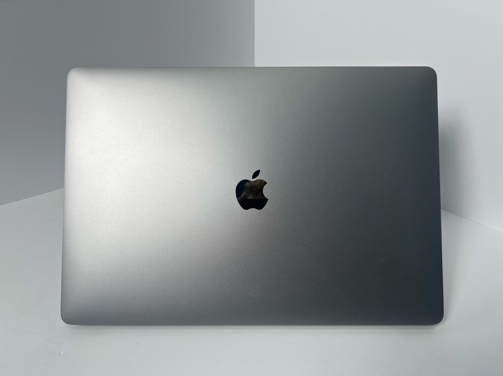 Ноутбук Apple MacBook Pro A2141 2019 16" /Intel Core i7- 9750/RAM 32 GB/SSD 8TB/Radeon Pro 5500M 4GB /3072x1920/Sonoma/Mac Os/Подсветка кл-ры:нет/серый Состояние: B2