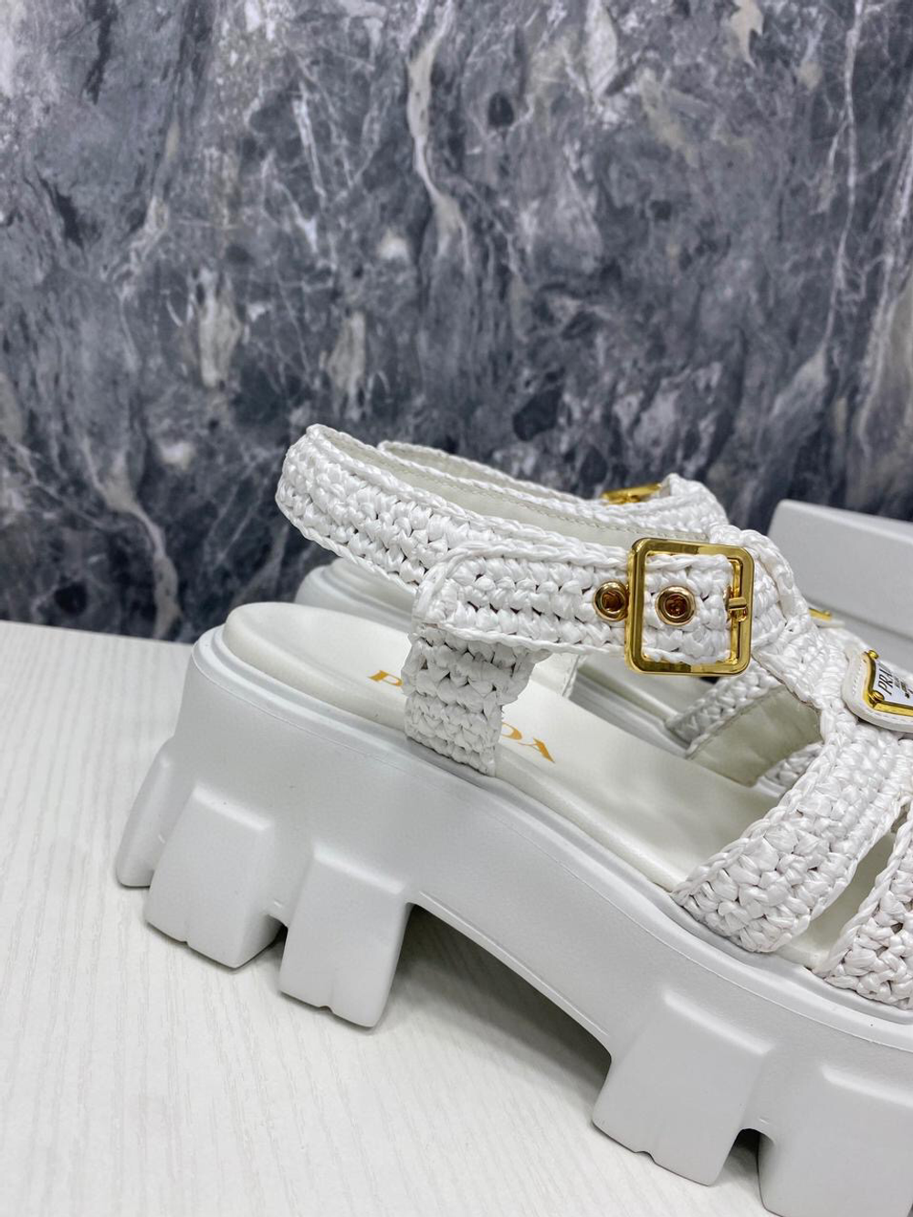 Сандали Prada
