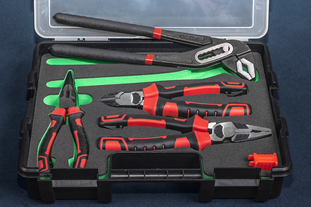 Набор шарнирно губцевого инструмента 4 предмета TBP-04